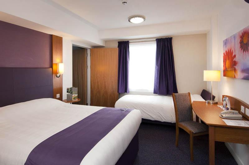 Premier Inn Edinburgh A1 - Newcraighall Eksteriør billede